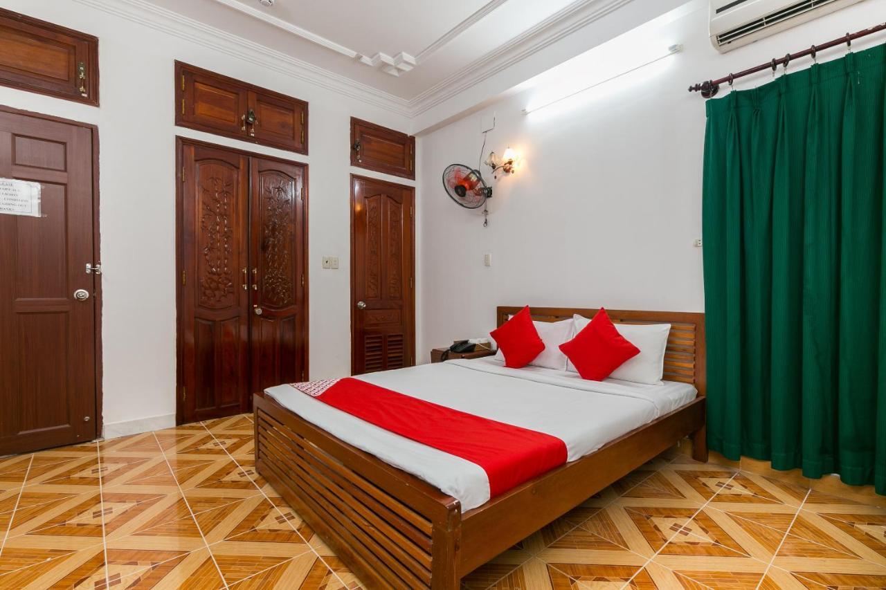 Phuc Khanh Hotel Хошимин Екстериор снимка